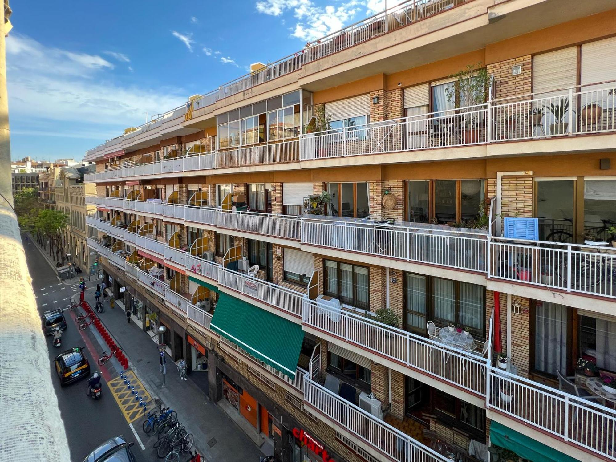 Stay U-Nique Apartments Torrent Barcelona Bagian luar foto